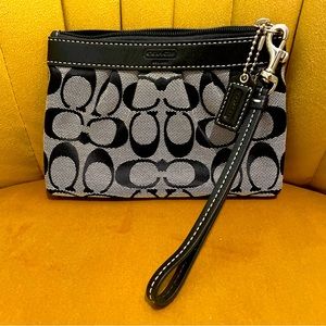 COACH Signature C Corner Zip Pleated Medium Wristlet Gray Sateen and Leather